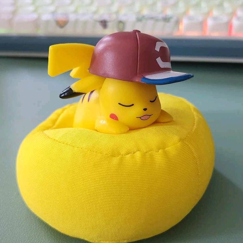 Sleeping Pokémon Figure