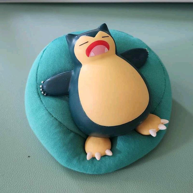 Sleeping Pokémon Figure