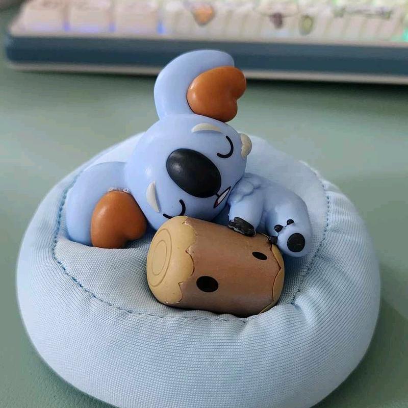 Sleeping Pokémon Figure