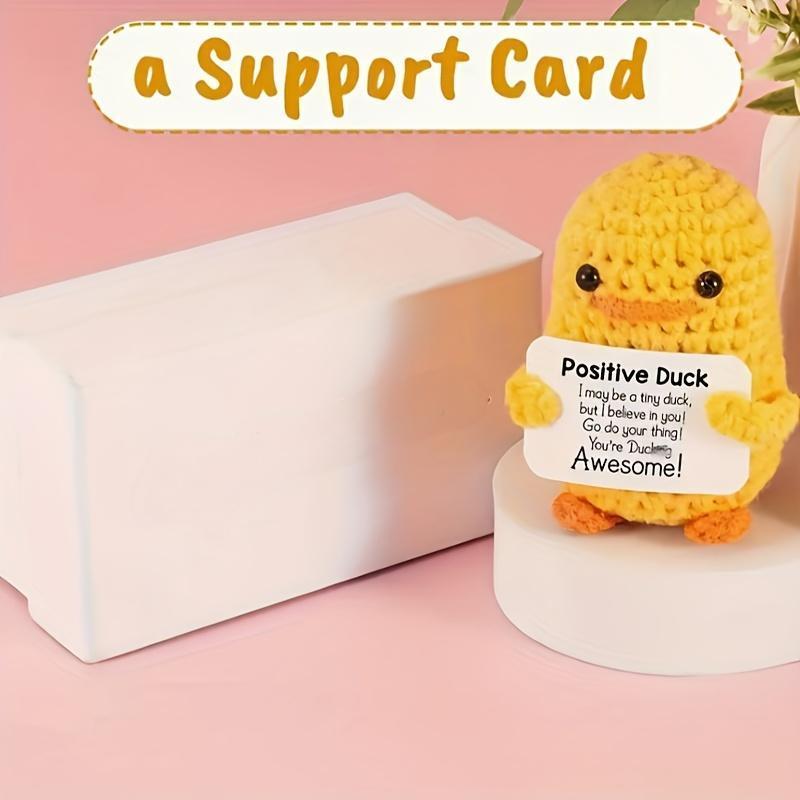 Positive Little Yellow Duck Design Crochet Kit, Cute Knitting Wool Doll with Front Card, DIY Handmade Positive Reminder for Birthday Gift, Christmas Gift