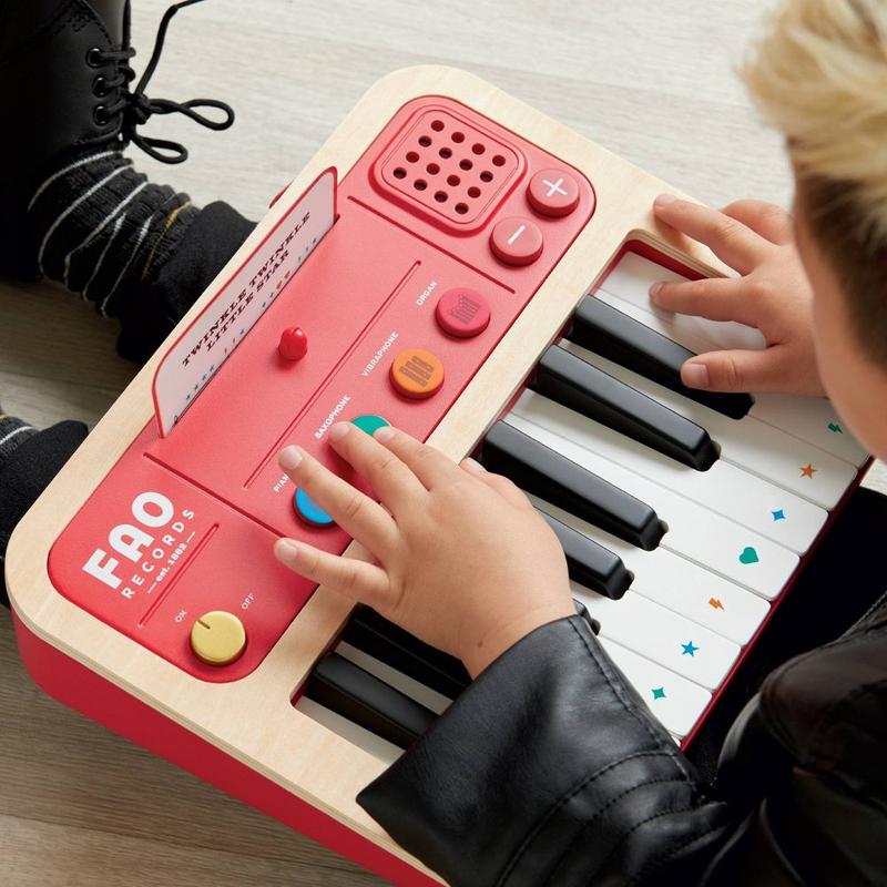 FAO Schwarz Stage Stars Portable Piano Synthesizer 4 Instruments Volume Control