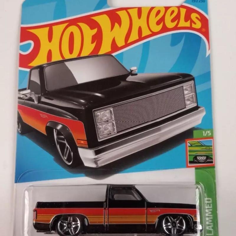 Hot Wheels Diecast Trucks - Classic & Novelty Toy Vehicles scale