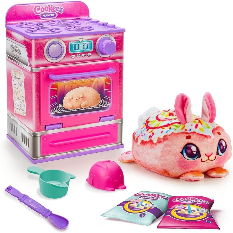 COOKEEZ MAKERY Cinnamon Treatz Oven. Mix & Make a Plush Best Friend! Place Your Dough in The Oven and Be Amazed When A Warm, Scented, Interactive, Friend Comes Out! Which Will You Make?