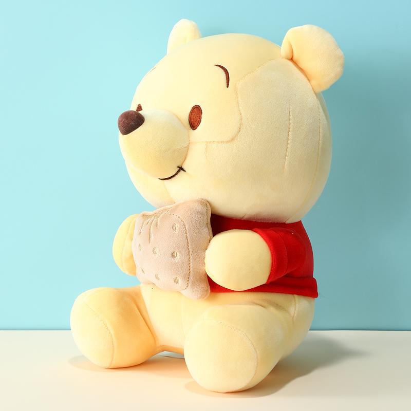 Winnie The Pooh Series Winnie Doll Sitting Pose Holding Cookie Dolls 100% Authentic Cute Dolls Comfortable In Hand 100% Polyester Fiber Birthday Gift Rag Doll