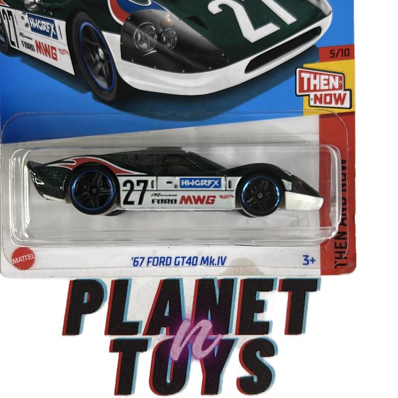 Hot Wheels 67 Ford GT40 MK.IV Diecast Car - Scale 1:64