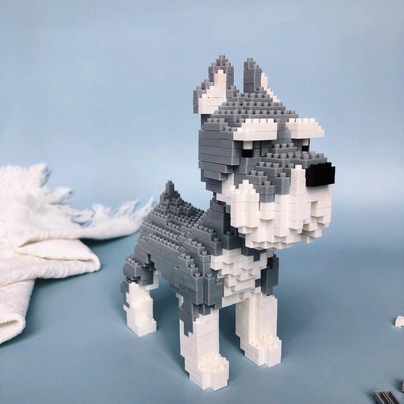 900pcs Cartoon Schnauzer Dog Design Building Block Kit, Creative Micro-particle Assembled Model Toy For Kids