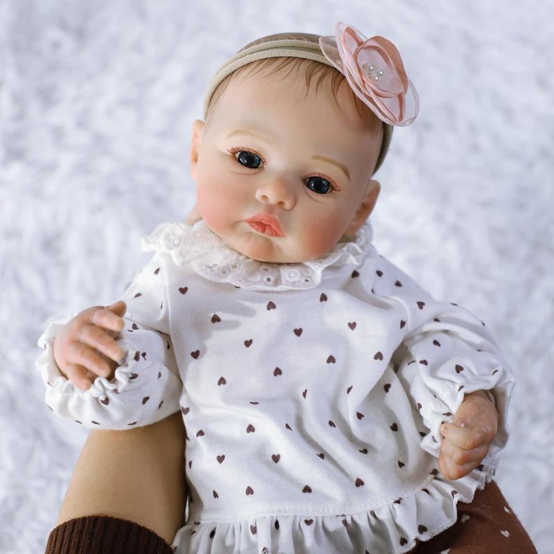 Wooroy Lifelike Reborn Baby Dolls - Birthday Gift, Girl Gift, Kids Gift, Christmas Gift, Big Sister Gift, 18 Inch Realistic Newborn Baby Dolls Girl, Real Life Baby Dolls with Soft Weighted Body, Real Baby Reborn Gift Set for Kids Age 3+