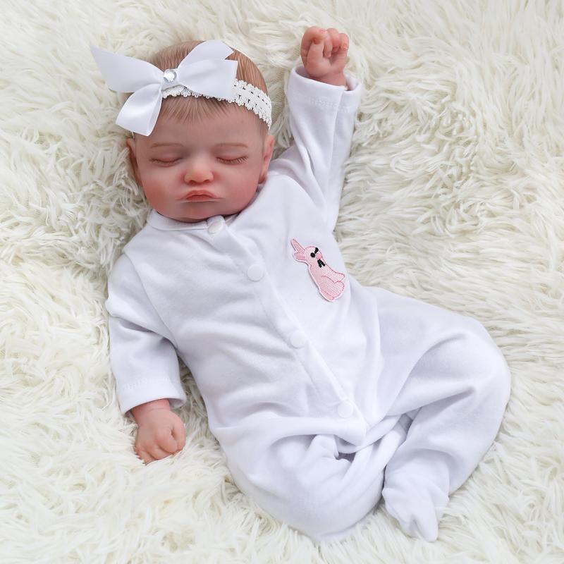 Wooroy Reborn Baby Doll - Birthday Gift, Christmas Gift, Girl Gift, Kids Gift, 18 inch Realistic Newborn Baby Girl with Lifelike Face and Limbs and a Cloth Body, Kids Gift for Age 3 +