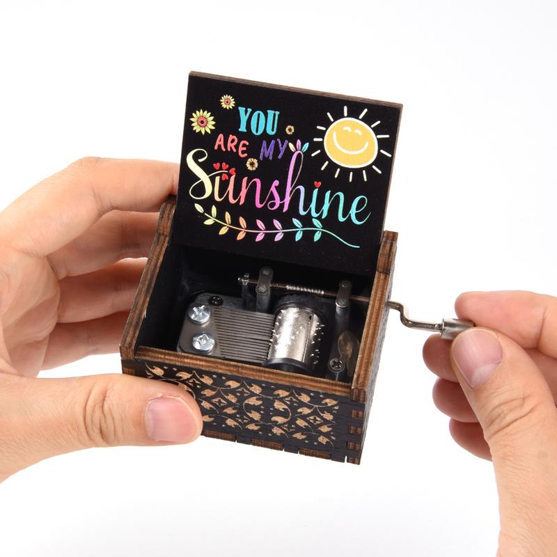 You are My Sunshine Wooden Music Boxes Laser Engraved Hand Crank Classical Wood Sunshine Musical Box Gifts for Birthday Christmas Valentine's Day tonie figur