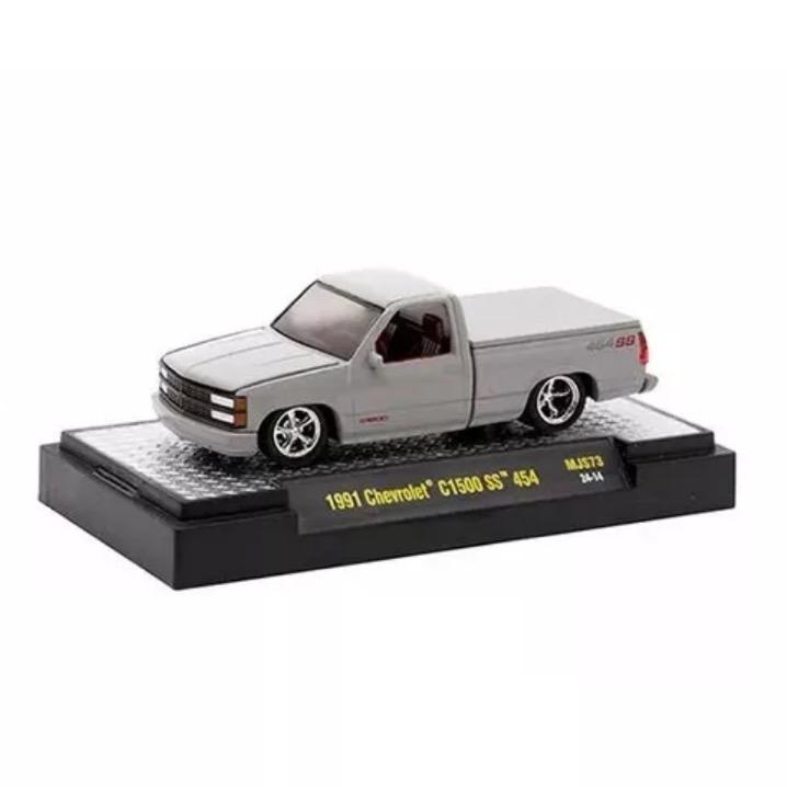 M2 Machines Chevrolet 454 SS 1:64 scale