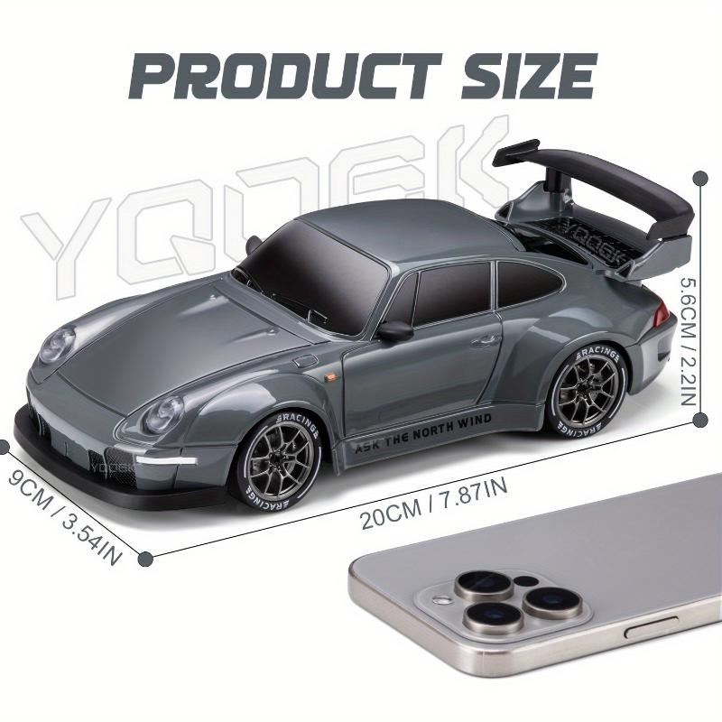 Rc Drift Car 1:24 Scale 4WD Remote Control Car 2.4 GHZ 20km h High Speed Racing Car With Drift Tires, Roadblocks And LED Headlights Dual Batteries Best Christmas, Halloween, Thanksgiving Gift