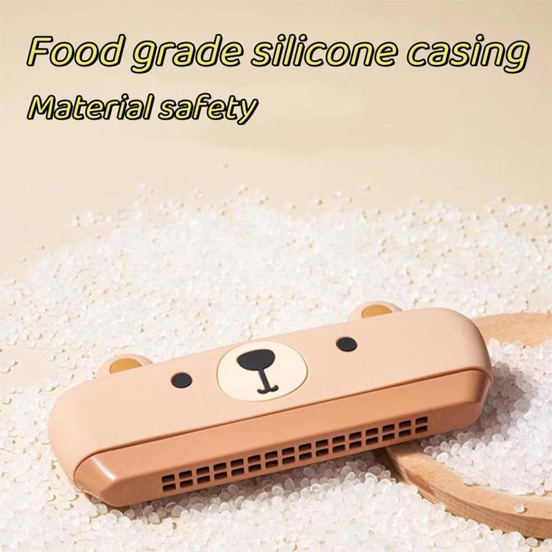 Cute Cartoon Animal Shaped Wind Instrument, Food Grade Silicone Casing Musical Instrument Toy, Creative Birthday and Holiday Gift Options, Christmas Gift