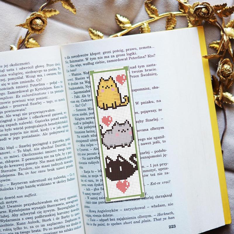 Cartoon Cat Pattern Cross Stitch Kit, 6 Counts set DIY Cross Stitch Bookmark Kit with Random Color Embroidery Accessories