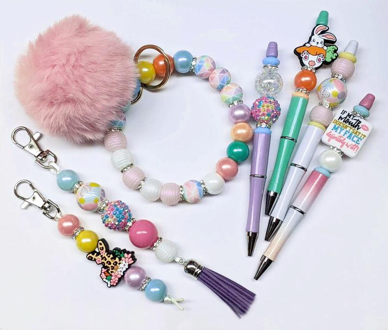 (1pc) Just a Girl Who Loves Cats Silicone Focal Bead ~ For Making Beaded Pens, Wristlets, Keychains, Cup Charms, Car Charms and More