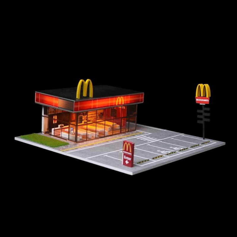 NEW limited edition McDonalds Diorama Hot Wheels Mini GT discast display with LED lighting 1:64