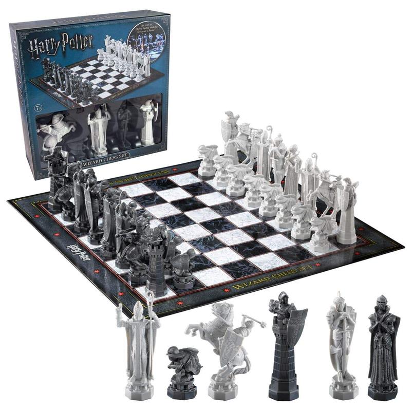 PrestigeQuill: The Noble Collection Harry Potter Wizard Chess Set